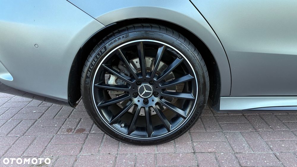 Mercedes-Benz CLA AMG 35 4Matic B AMG Speedshift 7G-DCT - 17