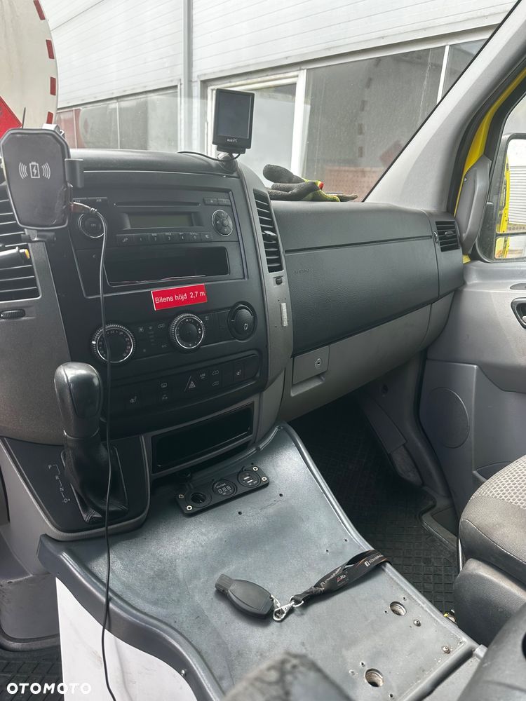 Mercedes-Benz Sprinter - 10