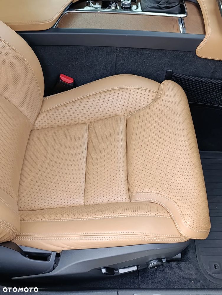 Volvo S90 D5 AWD Inscription - 24