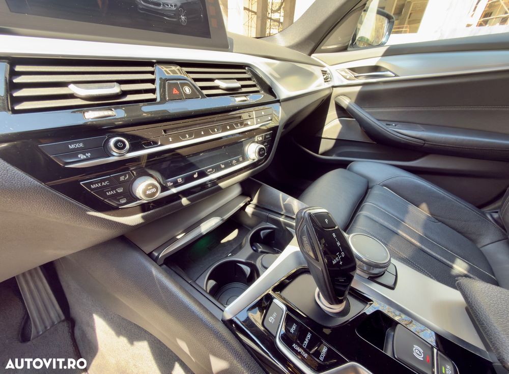 BMW Seria 5 520d xDrive Aut. Sport Line - 14