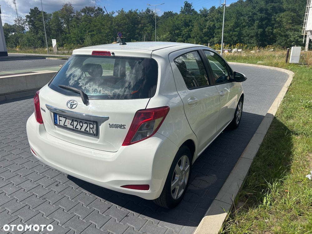 Toyota Yaris 1.33 Terra - 4