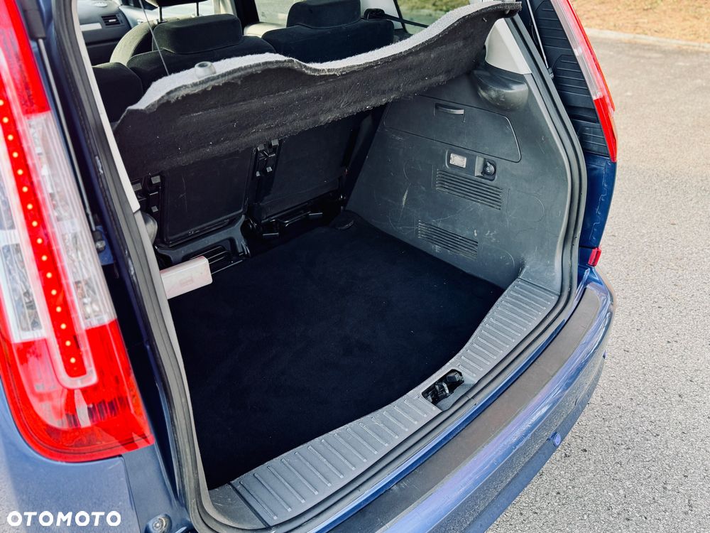 Ford Focus C-Max - 35