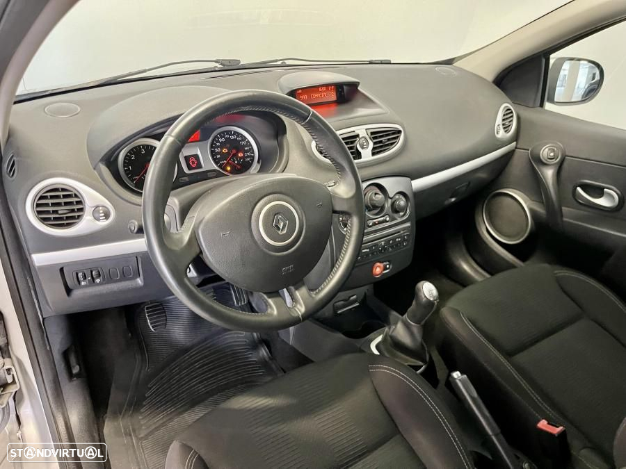 Renault Clio Break 1.5 dCi Dynamique S - 6