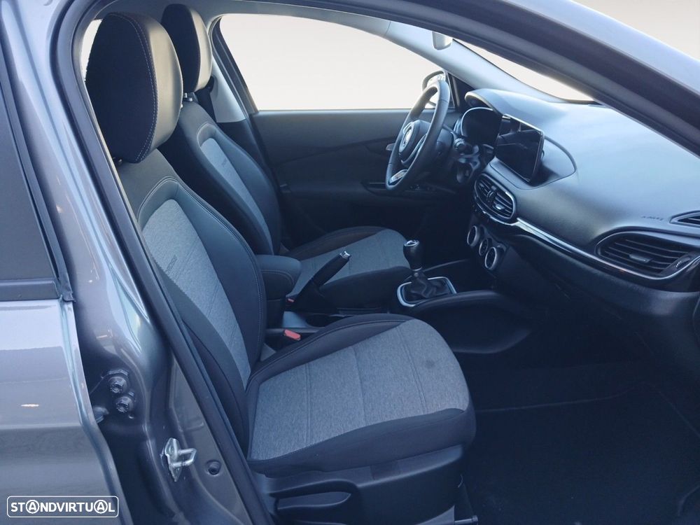 Fiat Tipo Cross 1.0 GSE T3 - 15