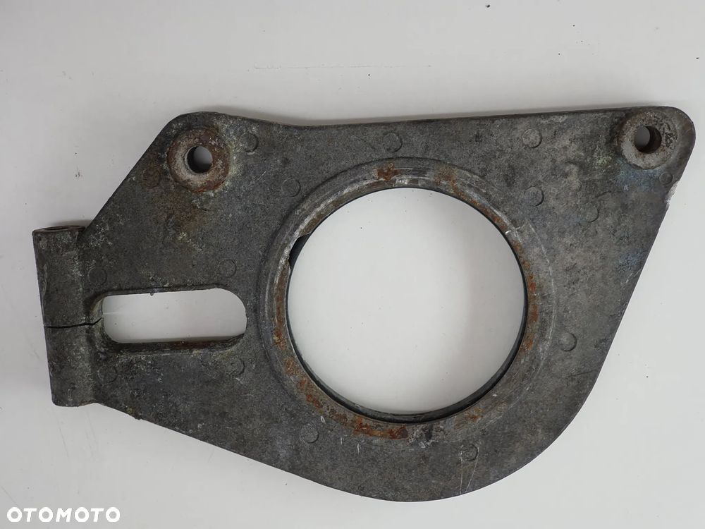 MOCOWANIE ZACISKU JARZMO  TGB BLADE 250 - 5