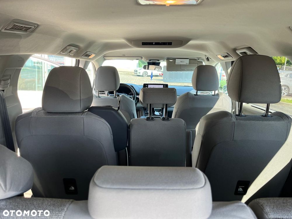 Toyota Sienna - 19