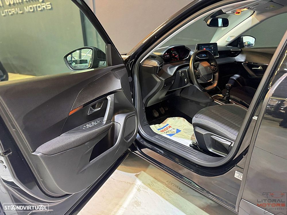 Peugeot 2008 1.2 PureTech Active - 13