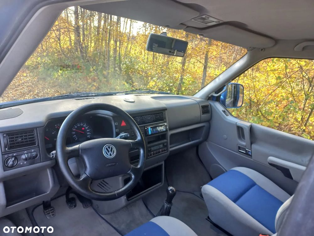 Volkswagen Multivan TDI - 13