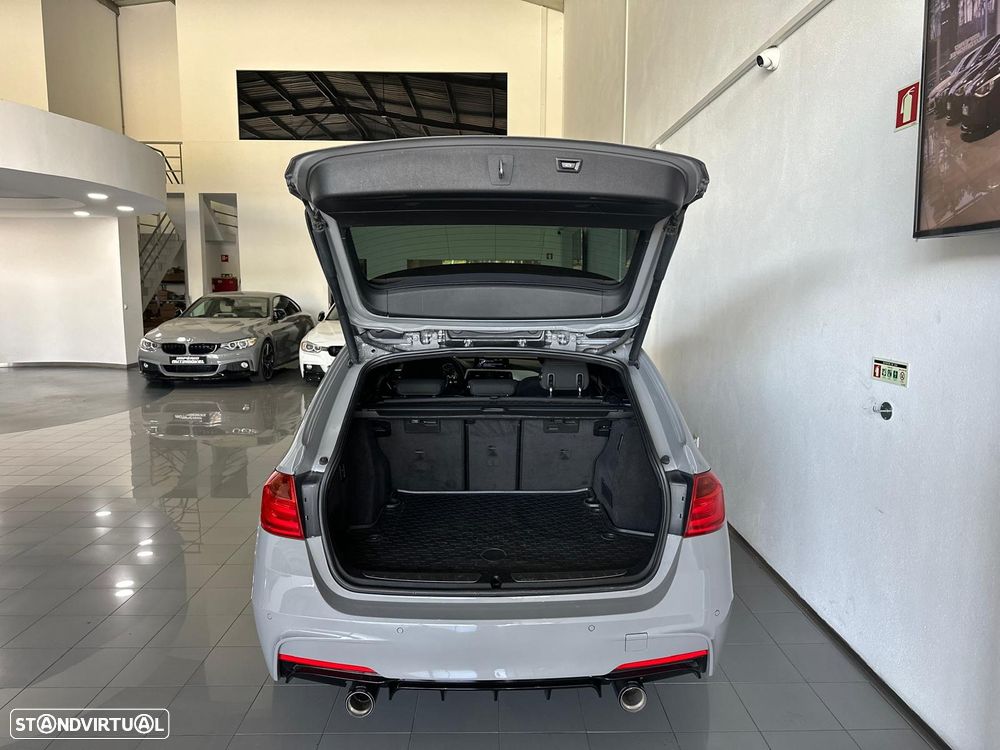 BMW 320 d Pack M - 42