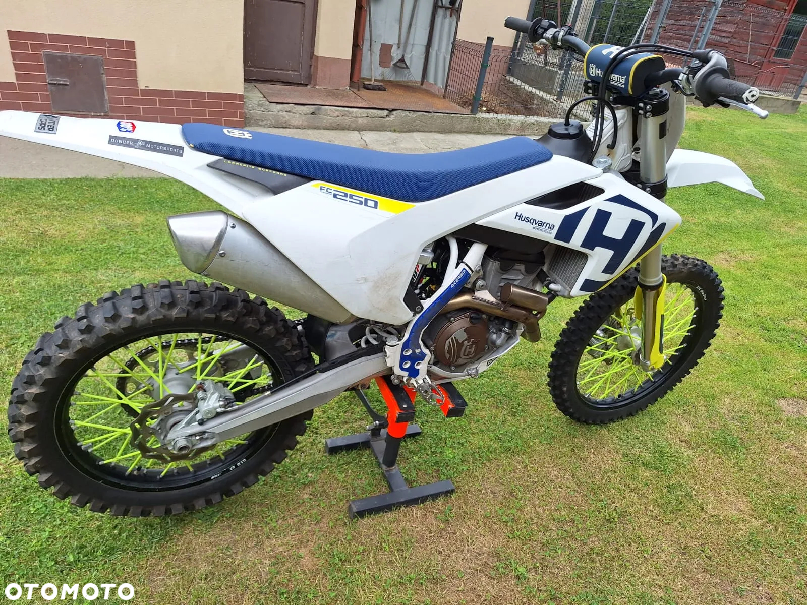 Husqvarna FC - 9