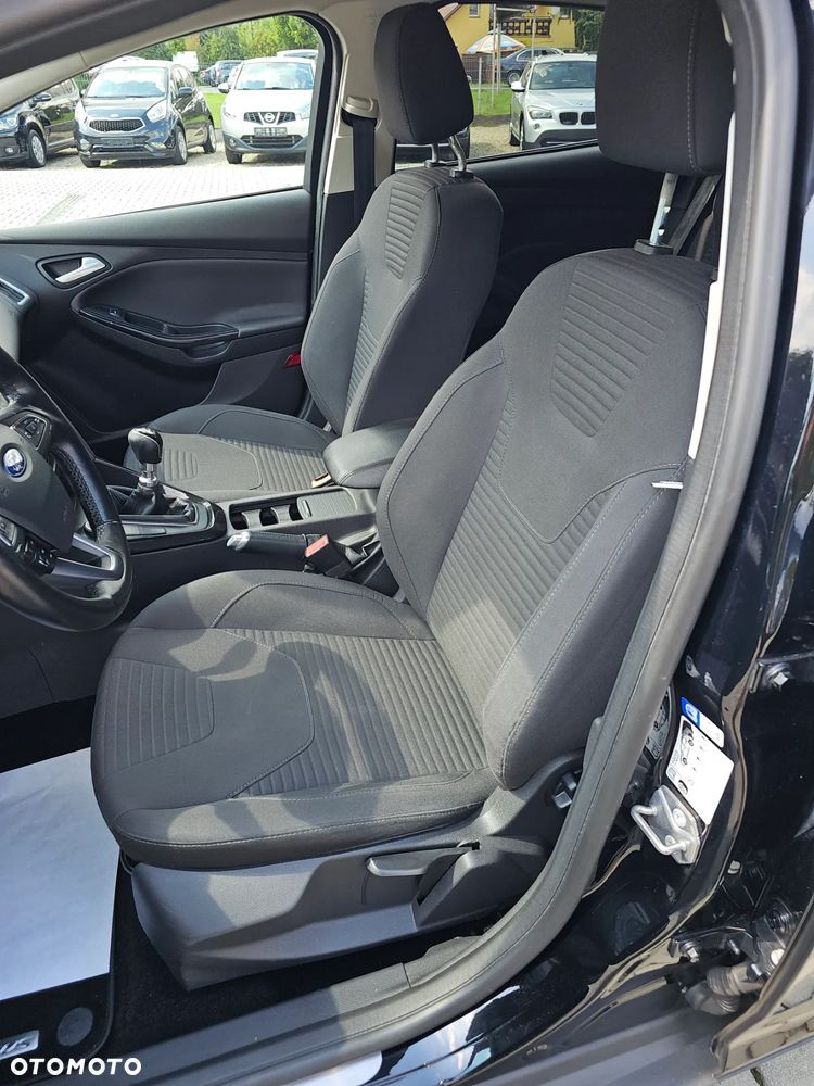 Ford Focus 1.5 EcoBlue Start-Stopp-System TITANIUM - 26
