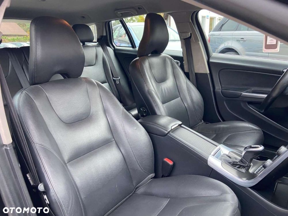 Volvo V60 - 18