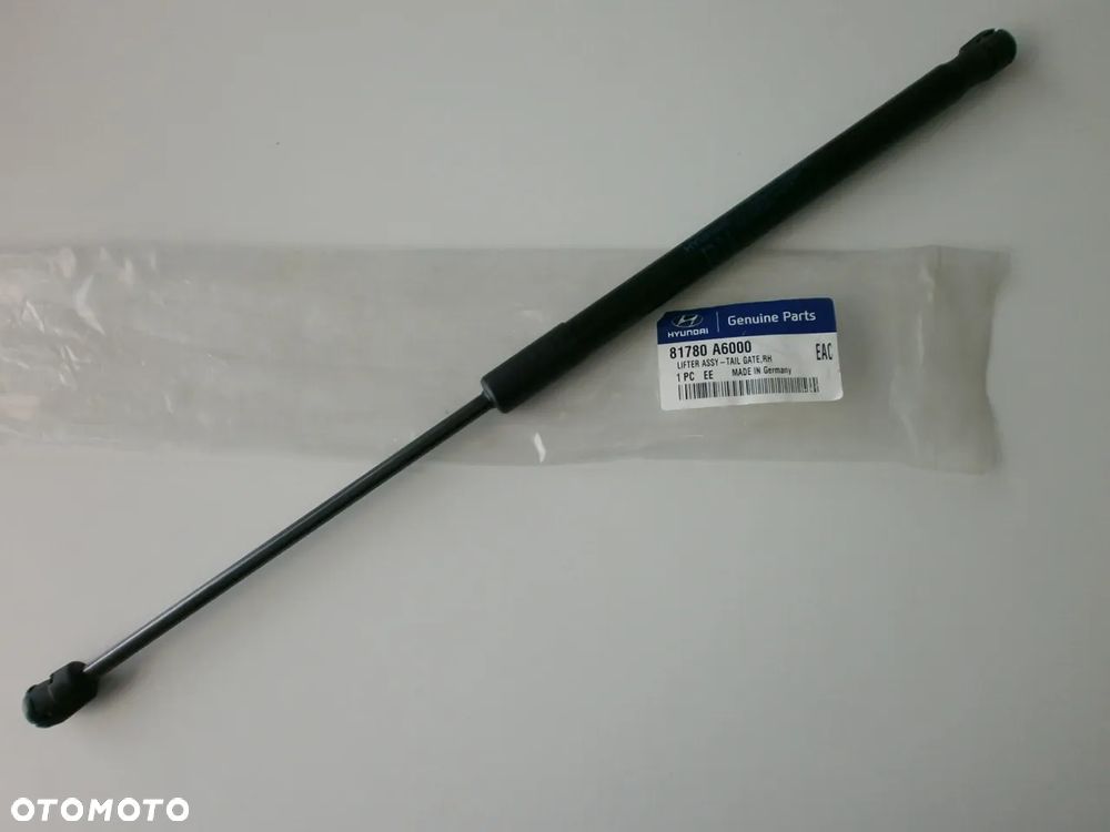 SIŁOWNIK POKRYWY BAGAŻNIKA PRAWY HYUNDAI i30 NR KAT. 81780A6000
