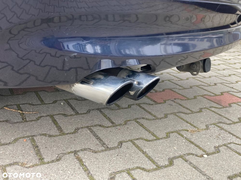 BMW Seria 3 325i - 13