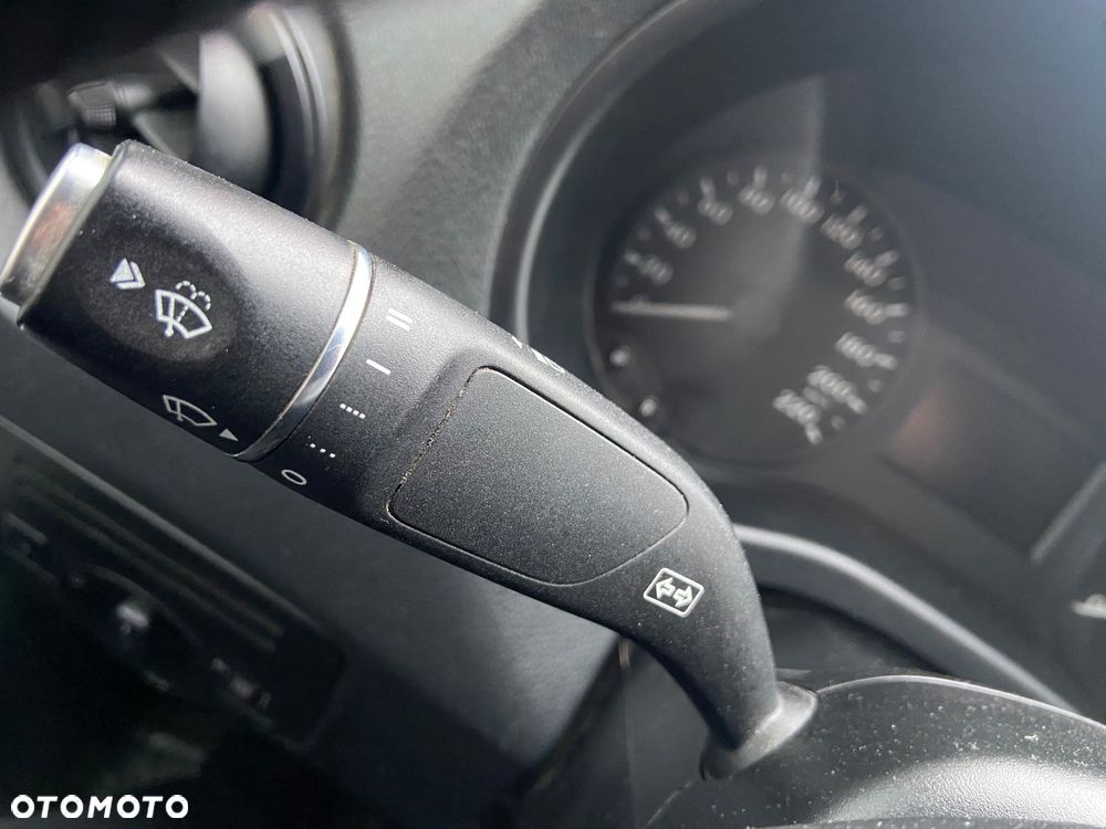 Mercedes-Benz Vito - 17