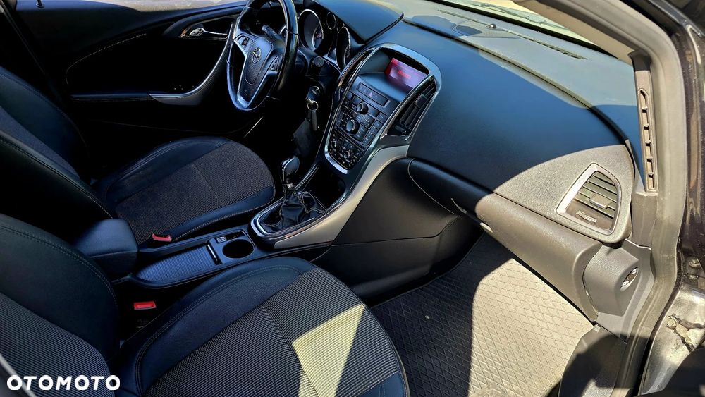 Opel Astra 1.4 Turbo Innovation - 12