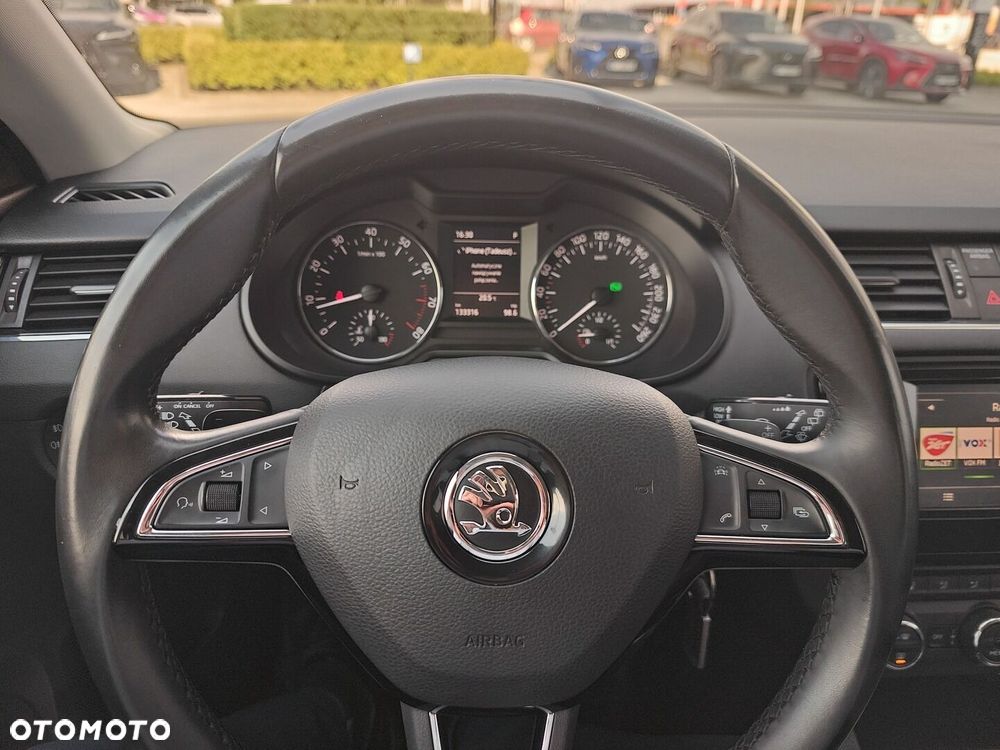 Skoda Octavia 1.4 TSI Joy DSG - 10