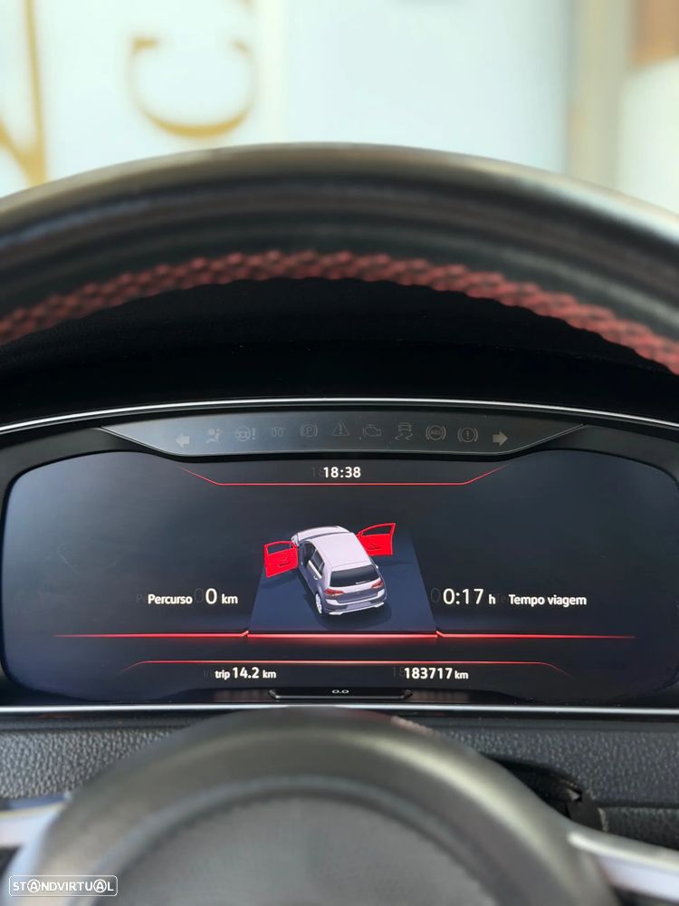 VW Golf 2.0 TSI GTI DSG Performance - 38