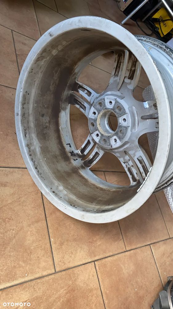 BMW 5 F10 F11 8,5x19 ET33 5x120 7842652 STYLING 351 7842652 - 2