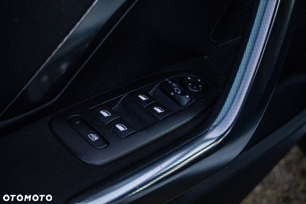 Peugeot 2008 PureTech 110 Stop&Start Allure - 26