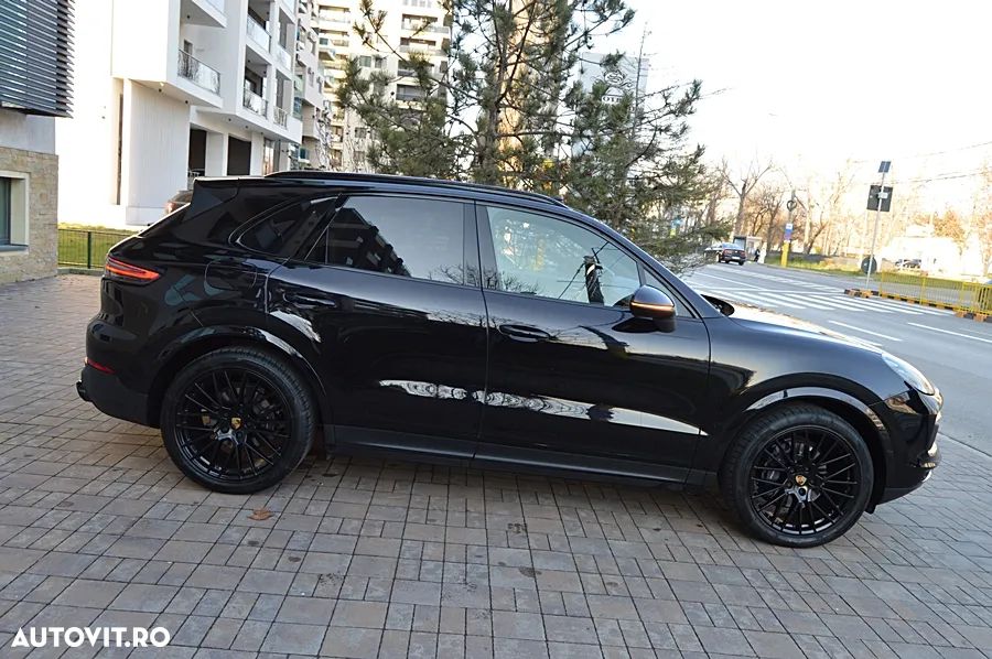 Porsche Cayenne Tiptronic S Platinum Edition - 34