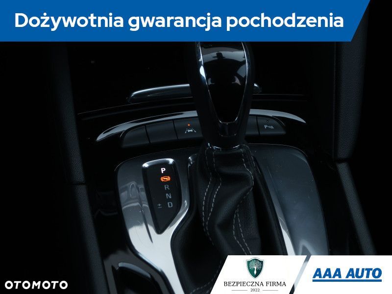 Opel Insignia - 20