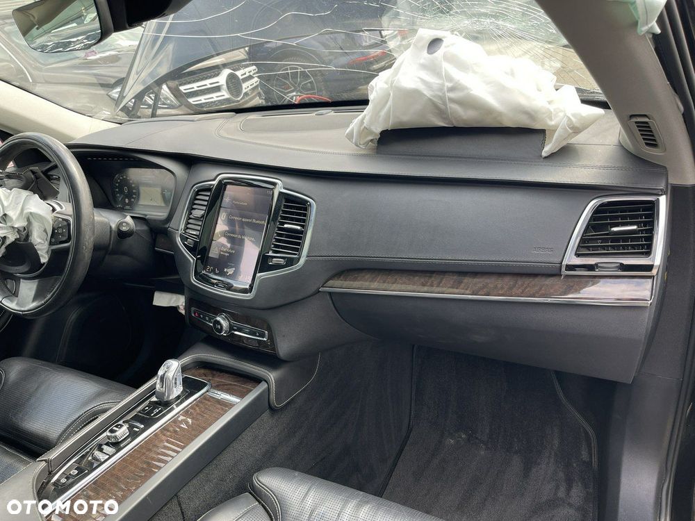 Volvo XC 90 T8 AWD Twin Engine Geartronic Inscription - 12