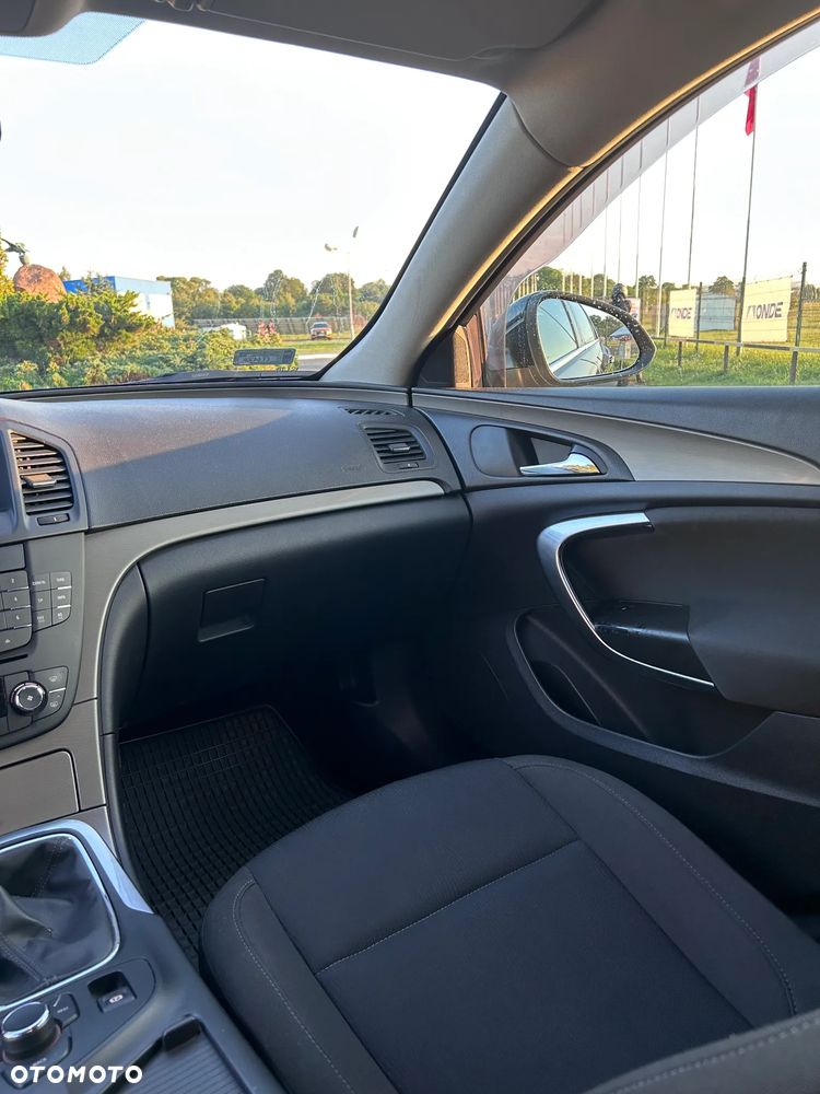 Opel Insignia 2.0 CDTI - 10