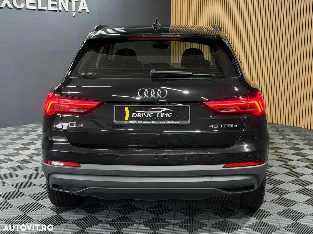 Audi Q3 45 TFSIe S tronic - 5