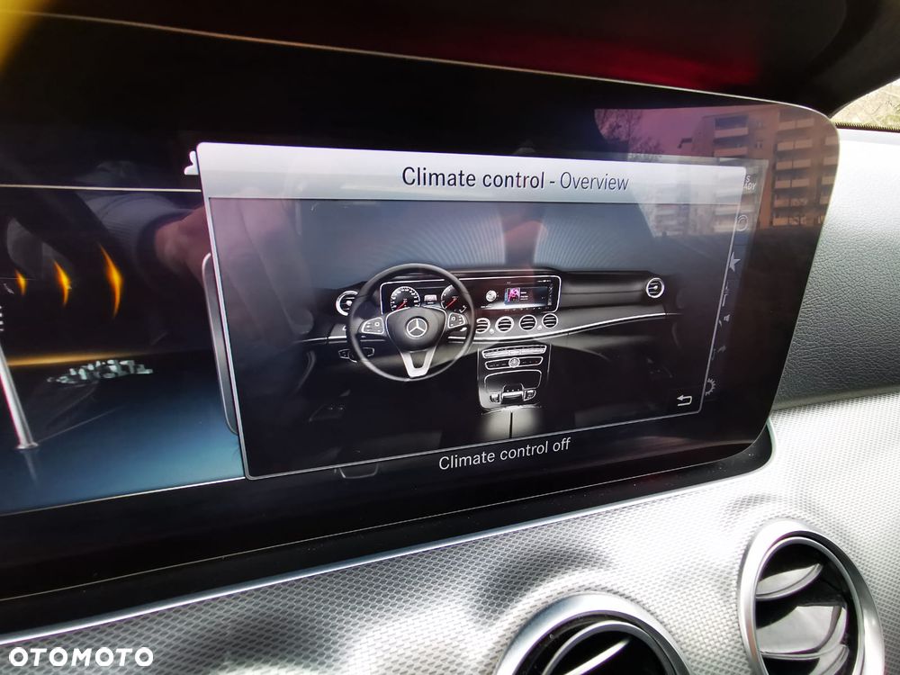 Mercedes-Benz Klasa E 200 d 9G-TRONIC - 20