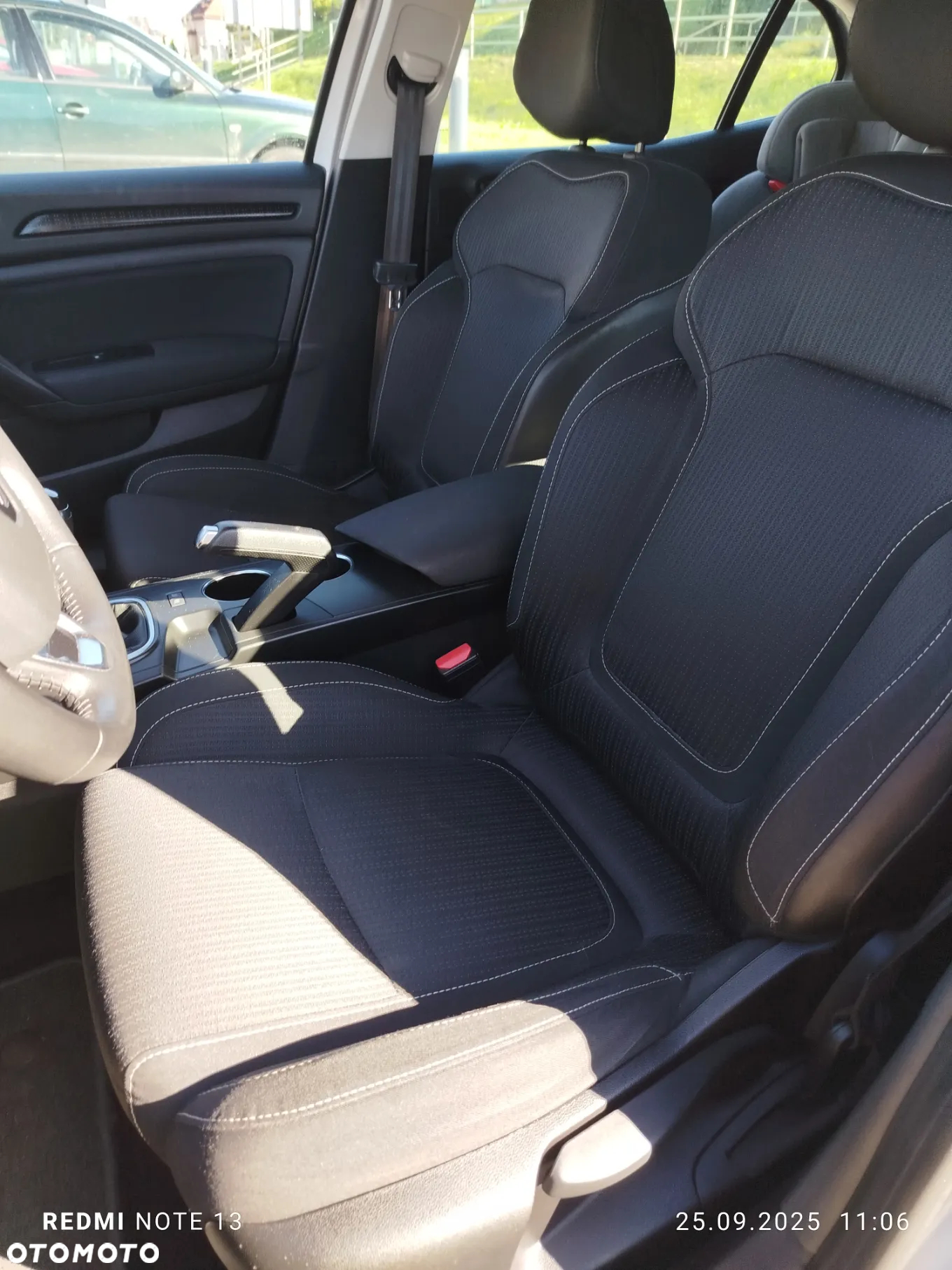 Renault Megane Grandtour ENERGY TCe 100 EXPERIENCE - 11
