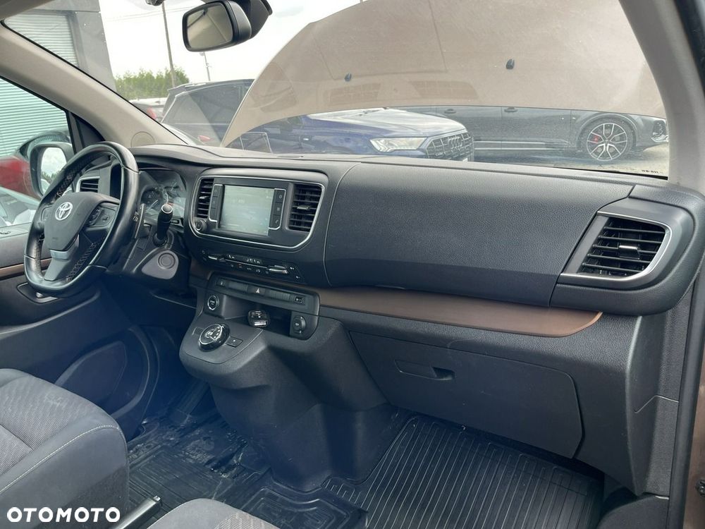 Toyota Proace Verso 2,0-l-D-4D (5-Si.) Autm Family compact - 14
