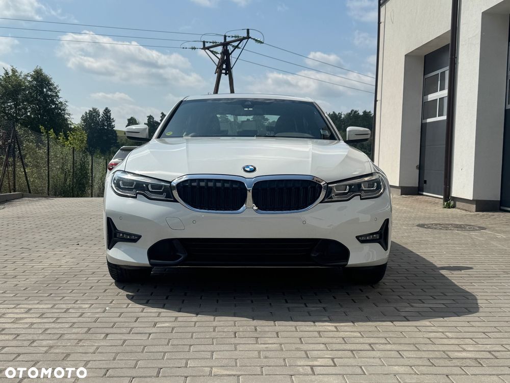BMW Seria 3 330i xDrive - 3