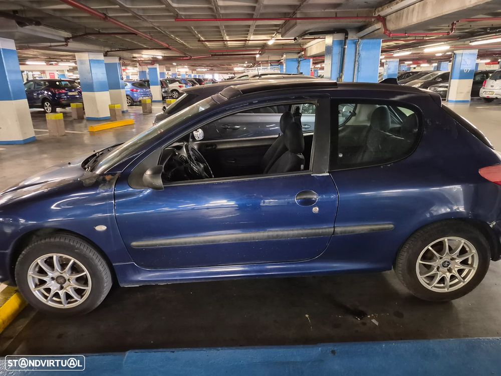 Peugeot 206 1.1 XT - 3