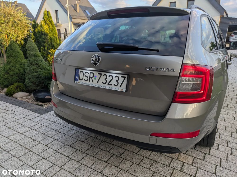 Skoda Octavia 1.6 TDI Edition DSG - 7