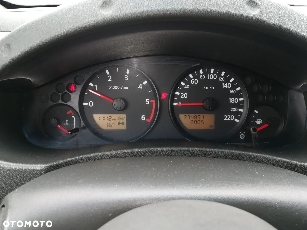 Nissan Navara 2.5 TDi Comfort / SE - 12