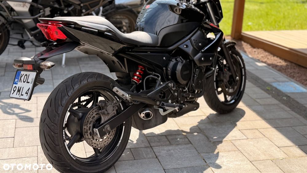 Yamaha XJ - 25