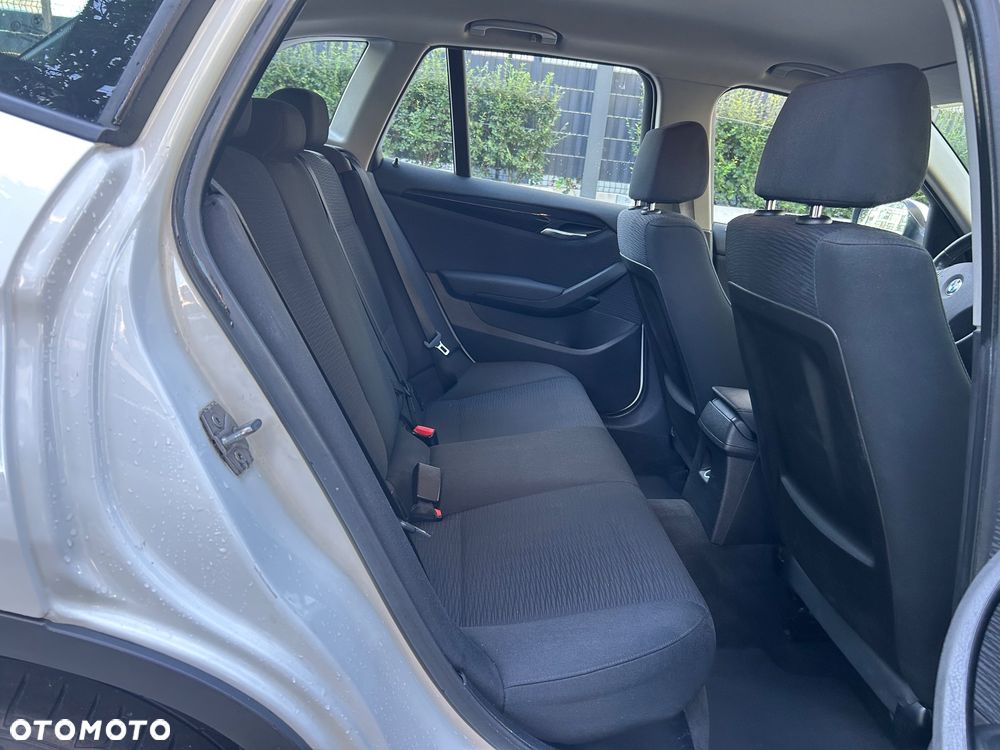 BMW X1 sDrive18d - 9