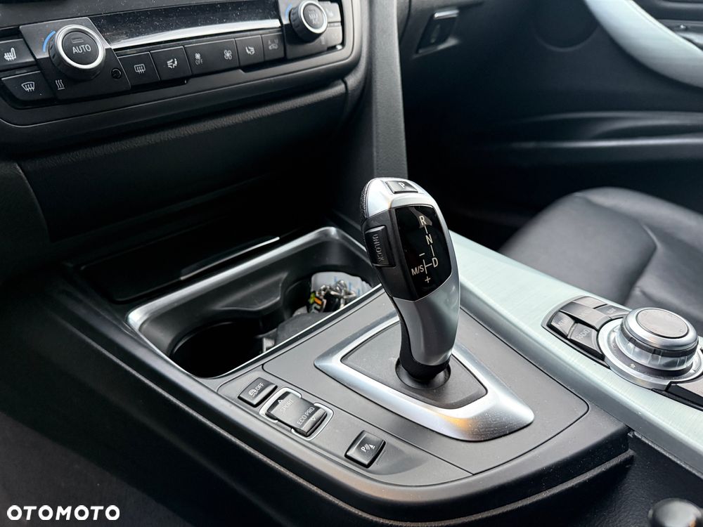 BMW Seria 3 - 12