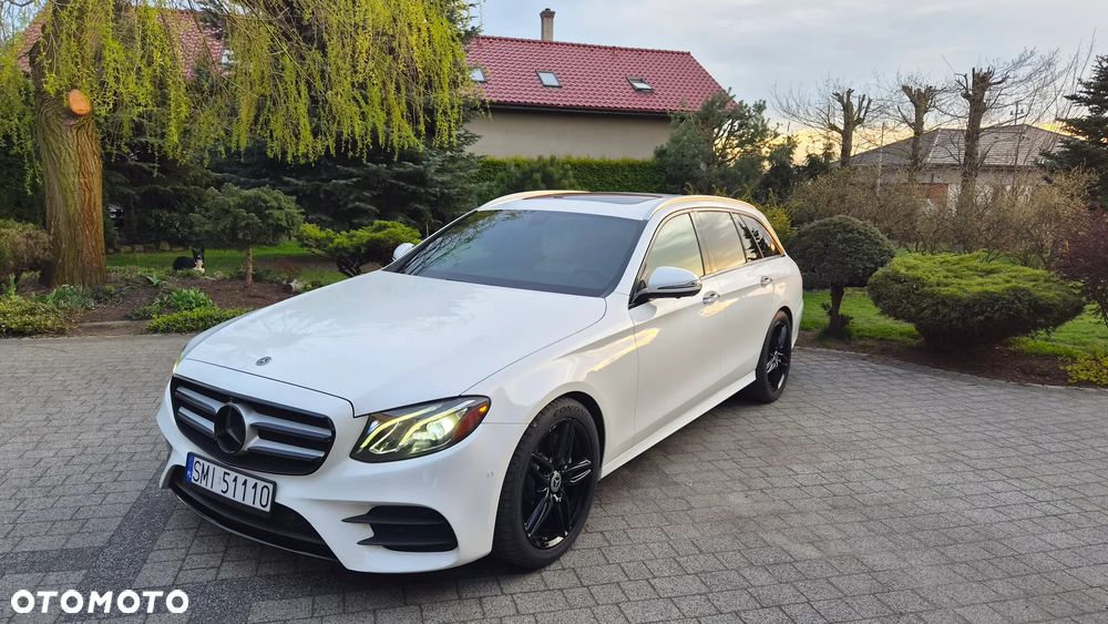 Mercedes-Benz Klasa E 450 4Matic 9G-TRONIC - 22