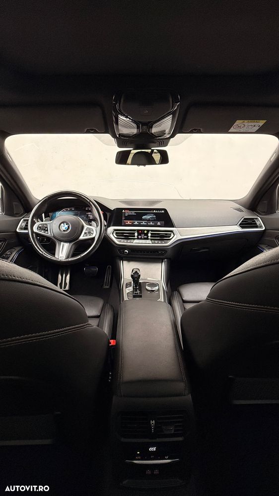 BMW Seria 3 330i AT - 18