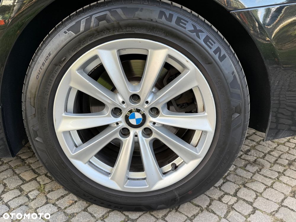 BMW Seria 5 525d Sport-Aut Modern Line - 20