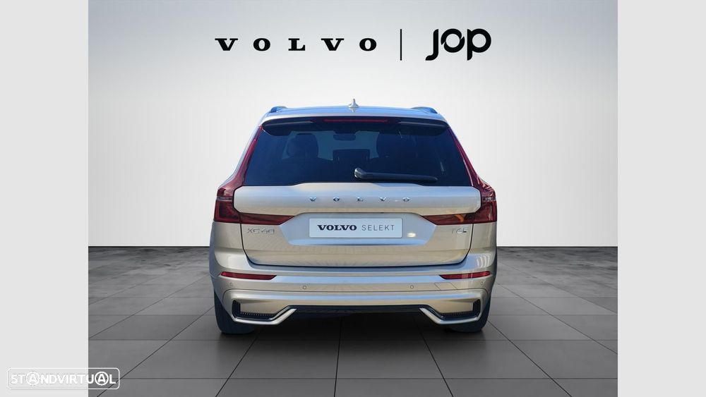 Volvo XC 60 2.0 T6 PHEV Plus Dark AWD - 4
