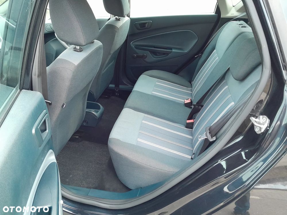 Ford Fiesta 1.25 Champions Edition - 8