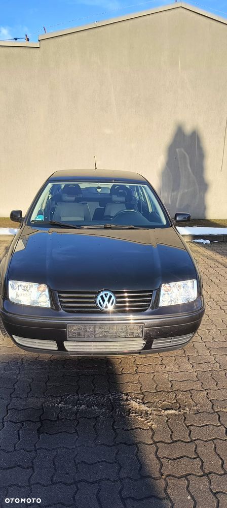 Volkswagen Bora 1.6 Comfortline - 1