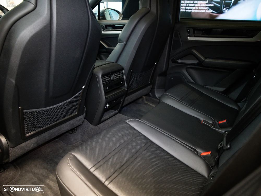 Porsche Cayenne Coupé S E-Hybrid - 35