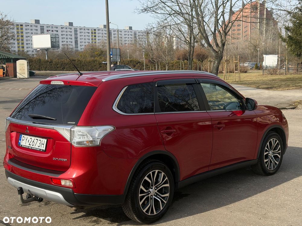 Mitsubishi Outlander 2.2 DID Instyle Navi 4WD - 4