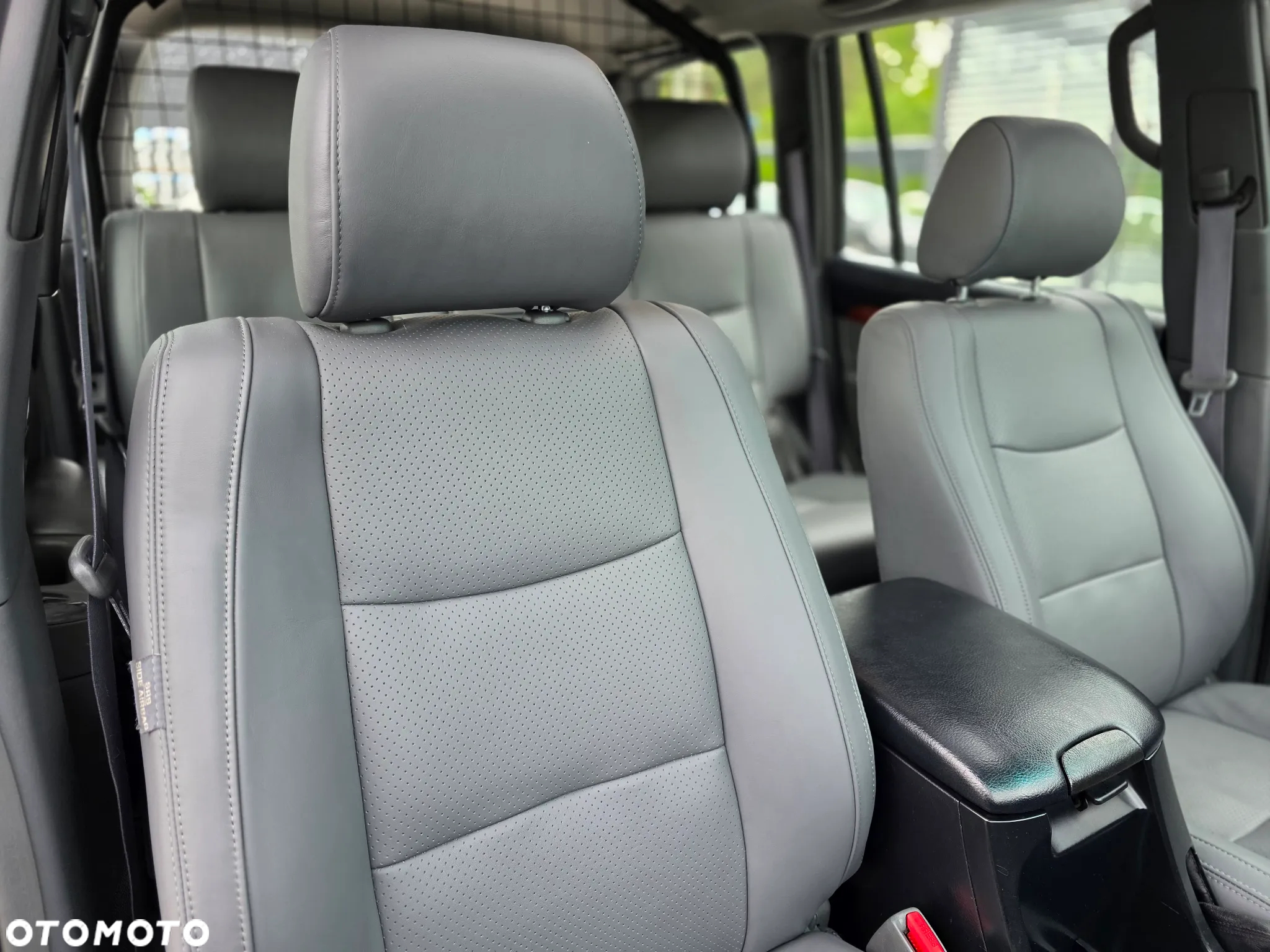 Toyota Land Cruiser 3.0 D Sol Platinium - 36