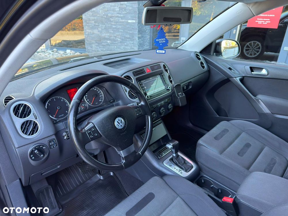 Volkswagen Tiguan - 22