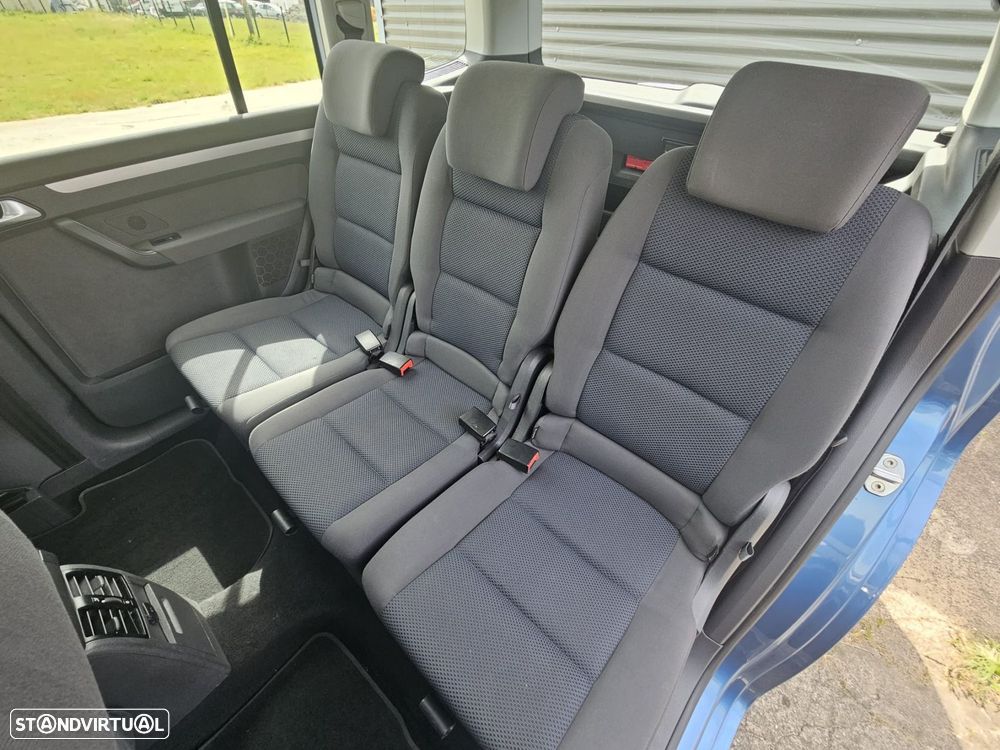 VW Touran 1.6 TDI Blue.Trendline 7L - 20